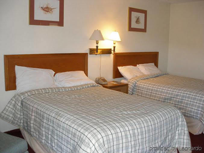 Red Carpet Inn & Suites นิวคัมเบอร์แลนด์ ภายนอก รูปภาพ